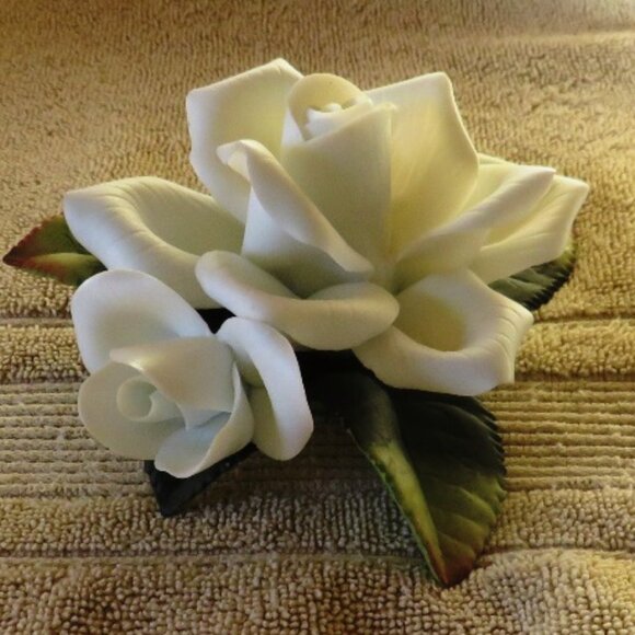 Porcelain White Rose, Andrea by Sadek, #9714 - Delicate and beautiful. - Picture 1 of 5